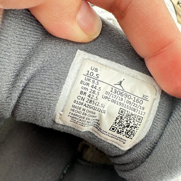 Nike Air Jordan 12 Retro Men Size 10.5 130690-160 White Dark Grey Training Shoes - Picture 10 of 11